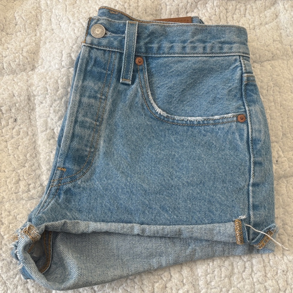 LEVIS DENIM SHORTS - Picture 3 of 3